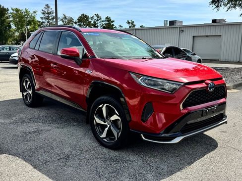 Used 2021 Toyota RAV4 SE w/ Weather & Moonroof Package AWD/4WD image 7