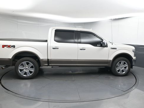 Used 2018 Ford F150 Lariat w/ Equipment Group 502A Luxury image 5