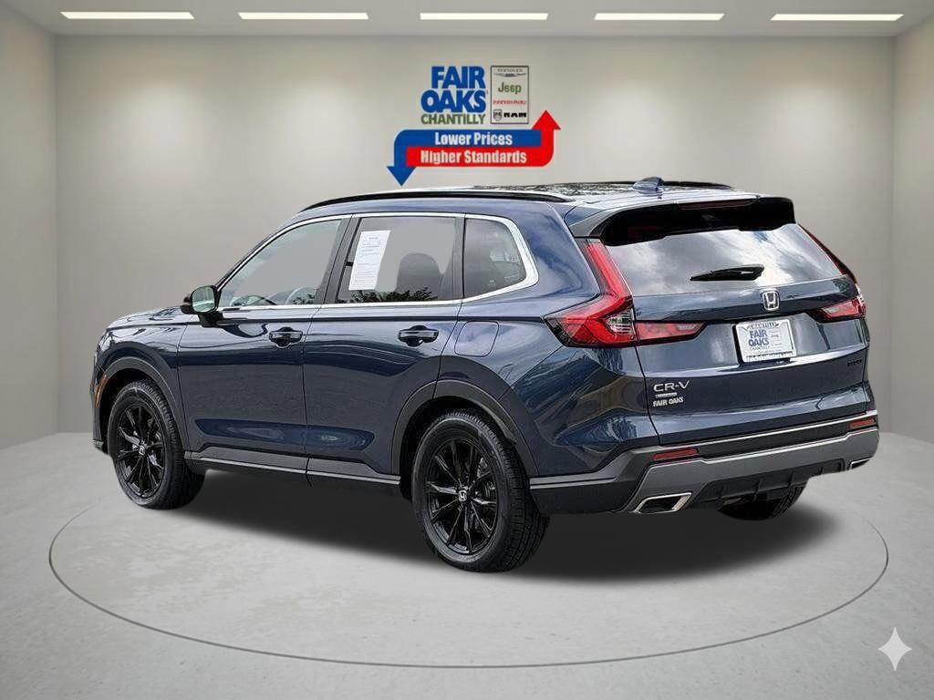 Used 2025 Honda CR-V Sport image 9