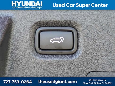 Used 2023 Hyundai Santa Fe SEL FWD image 13