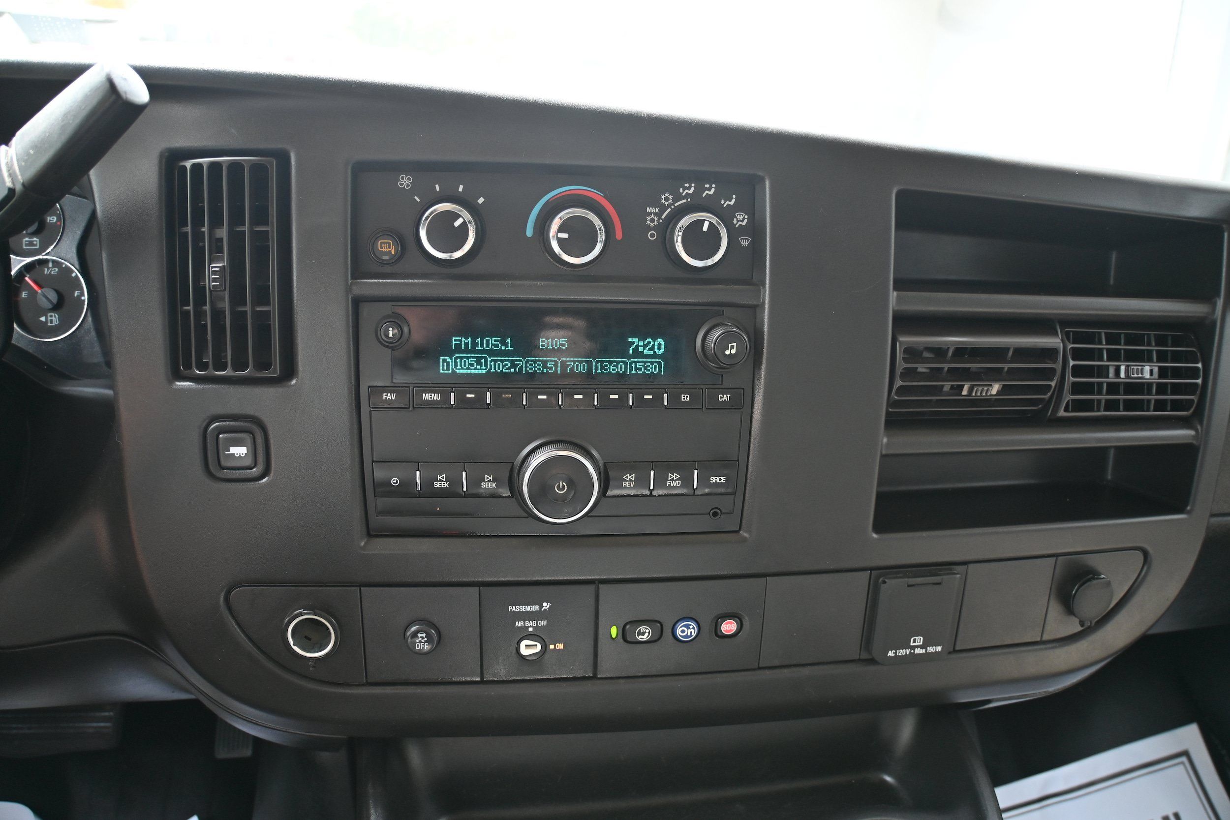 Used 2020 Chevrolet Express 2500 w/ Driver Convenience Package RWD image 11