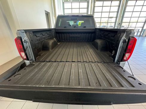 Certified 2024 GMC Sierra 1500 Elevation w/ LPO, Elevation Black Package AWD/4WD image 34