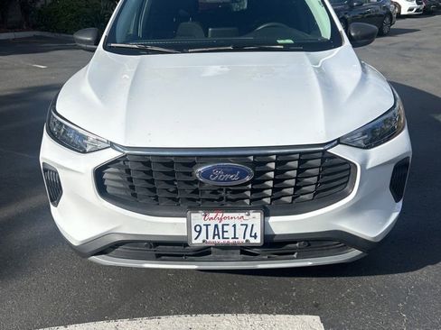 Used 2025 Ford Escape Active AWD/4WD image 4