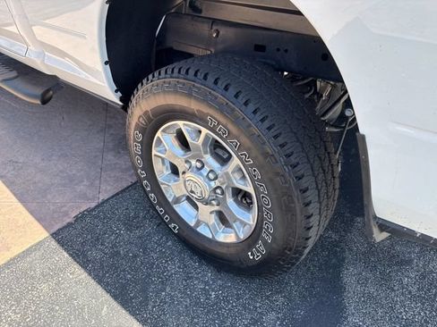 Used 2024 RAM 2500 Laramie AWD/4WD image 13
