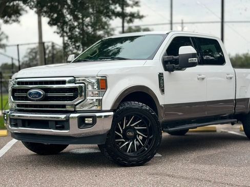 Used 2021 Ford F250 Lariat w/ Lariat Value Package RWD image 9