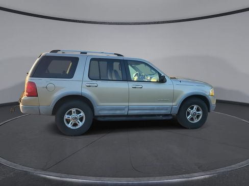 Used 2002 Ford Explorer XLT RWD image 9