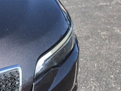 Used 2019 Jeep Cherokee Limited image 14