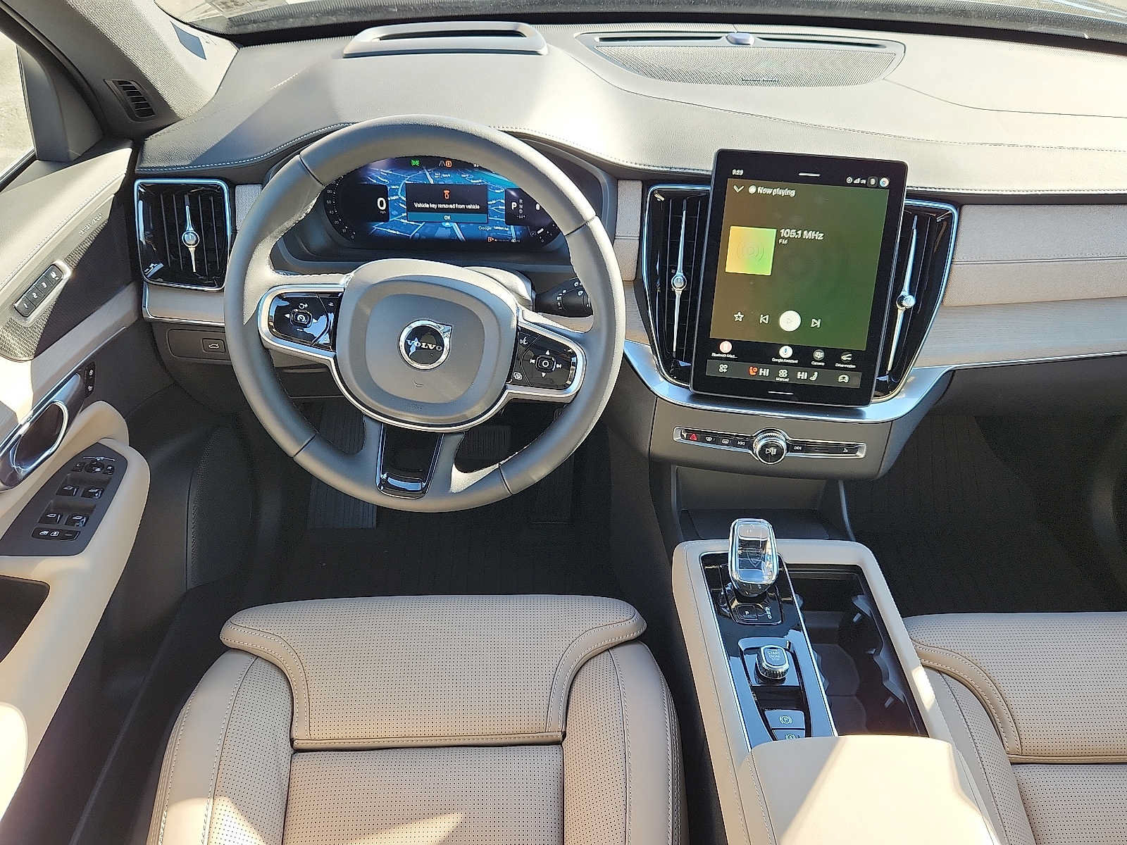 Used 2027 Volvo XC90 B6 Ultra AWD/4WD image 11