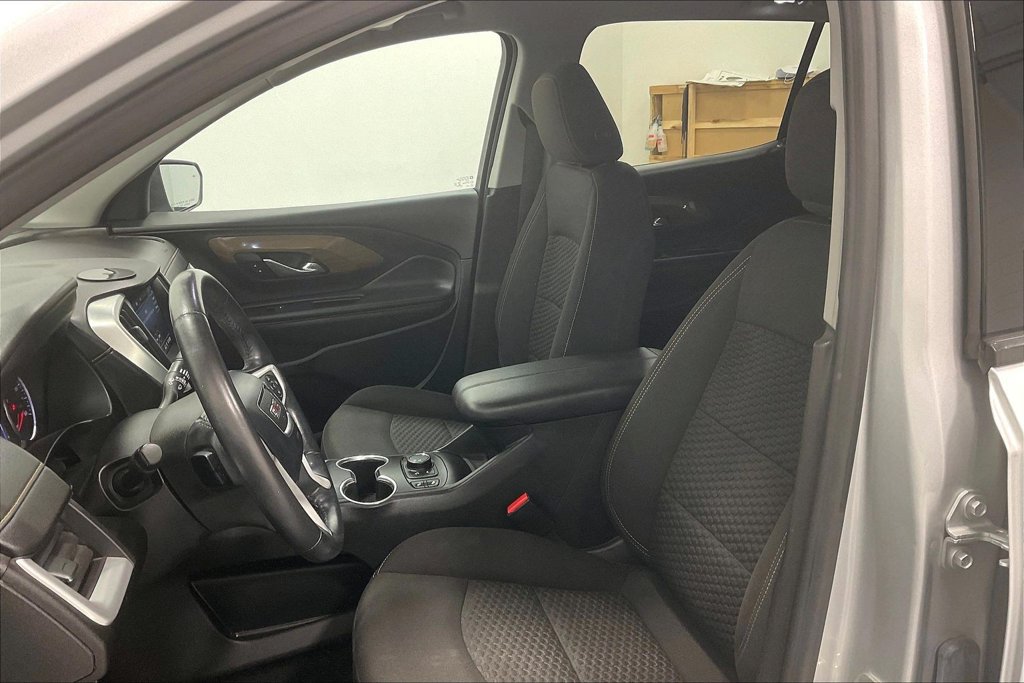 Used 2021 GMC Terrain SLE w/ Driver Convenience Package FWD image 26