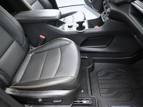 Used 2023 GMC Terrain AT4 w/ Tech Package image 27