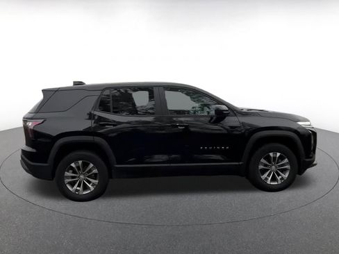 Used 2025 Chevrolet Equinox LT image 10