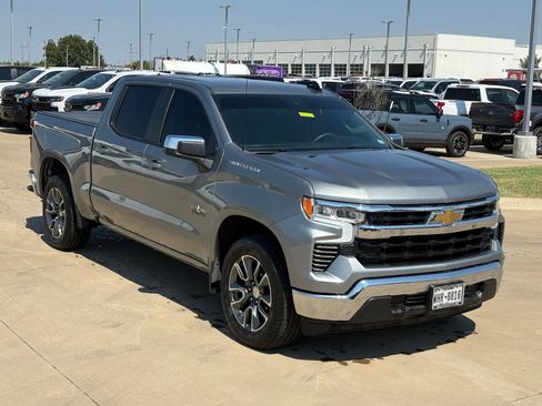 Used 2025 Chevrolet Silverado 1500 LT w/ Texas Edition Plus RWD image 11