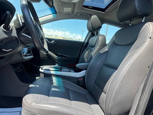 Used 2019 Hyundai Ioniq Limited FWD image 21