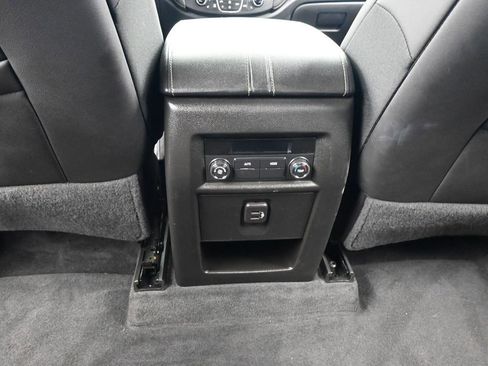 Used 2023 Chevrolet Traverse LT w/ Midnight/Sport Edition image 38