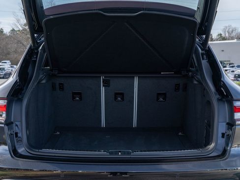 Certified 2026 Porsche Macan S image 16