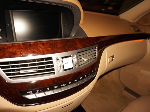 Used 2013 Mercedes-Benz S 550 image 29