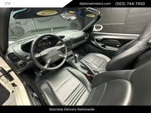 Used 2000 Porsche Boxster RWD image 19