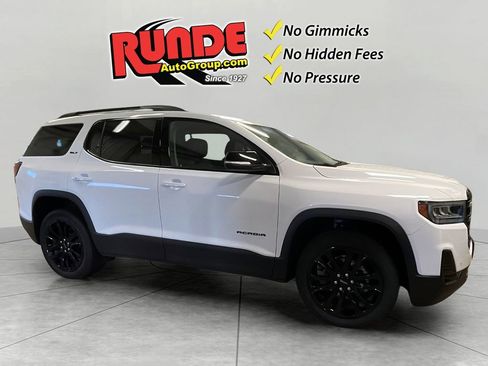 Used 2023 GMC Acadia SLT w/ Elevation Edition image 5