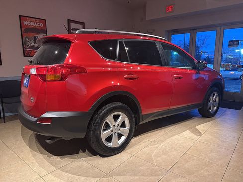 Used 2013 Toyota RAV4 XLE image 3