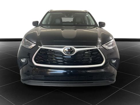 Used 2023 Toyota Highlander XSE image 8