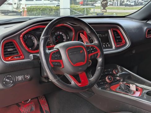 Used 2019 Dodge Challenger R/T w/ Driver Convenience Group RWD image 13