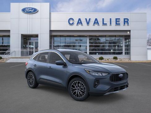 Used 2025 Ford Escape SE image 7