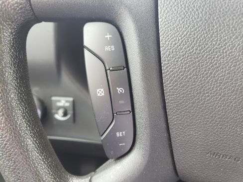 Used 2021 Chevrolet Express 2500 CARGO Full-size Cargo Van w/ Driver Convenience Package image 17