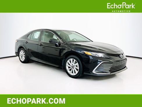 Used 2024 Toyota Camry LE image 1