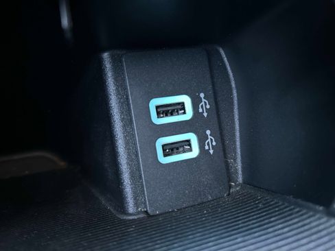 Used 2016 Ford Edge SE image 31