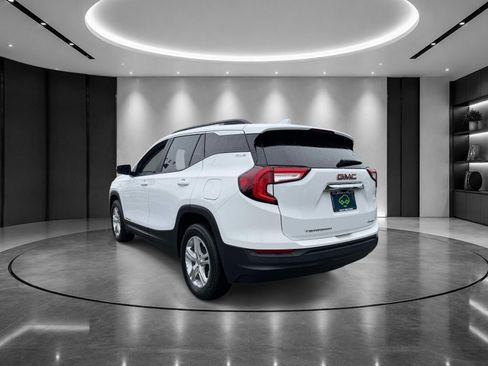 Used 2023 GMC Terrain SLE w/ Driver Convenience Package AWD/4WD image 3