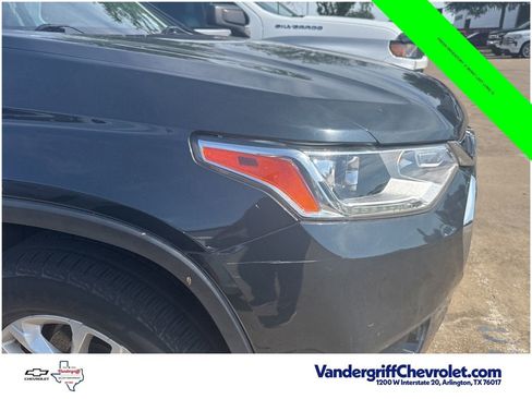 Used 2019 Chevrolet Traverse LT FWD image 5