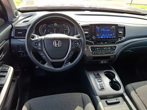 Used 2023 Honda Ridgeline Sport image 11