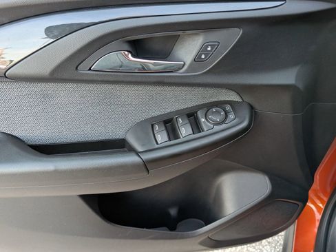 Used 2022 Chevrolet TrailBlazer LT w/ Convenience Package image 19