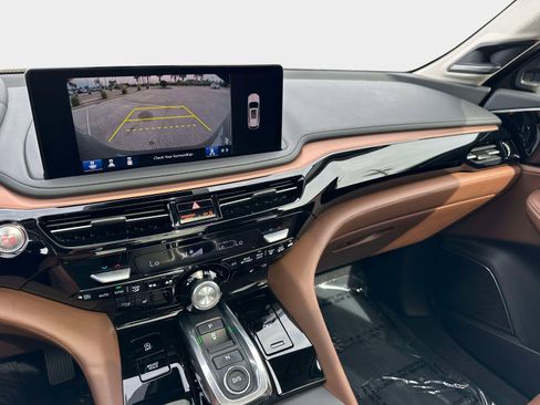 Used 2025 Acura MDX SH-AWD w/ Technology Package image 24