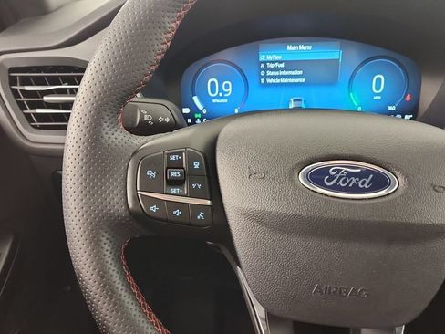 Used 2023 Ford Escape ST-Line Elite w/ Premium Technology Package AWD/4WD image 17