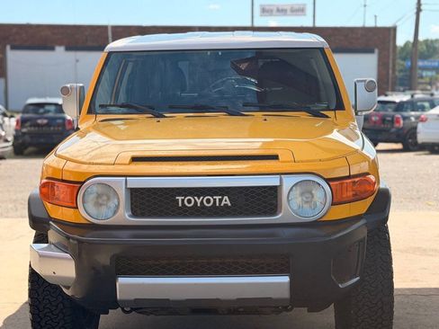 Used 2007 Toyota FJ Cruiser 4WD w/ Convenience Pkg image 4