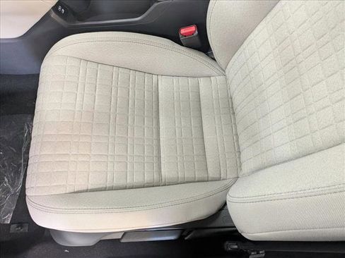 New 2026 Honda HR-V LX image 4