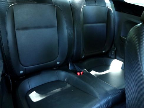 Used 2012 Volkswagen Beetle 2.5 image 28