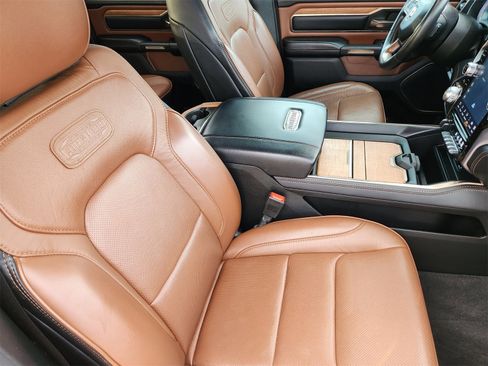 Used 2023 RAM 1500 Limited w/ Body Color Bumper Group image 25