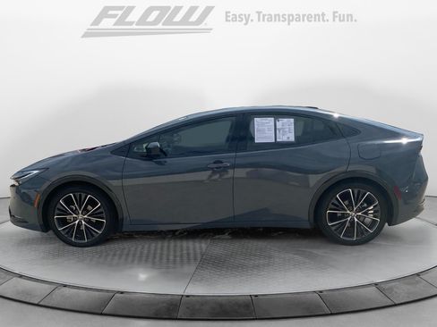 Used 2025 Toyota Prius Limited FWD image 5