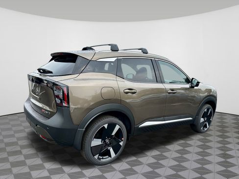 New 2026 Nissan Kicks SR w/ Cold Weather Package image 7