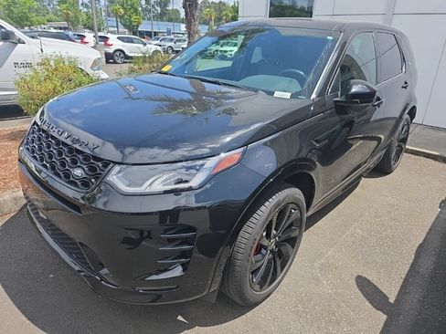 Certified 2025 Land Rover Discovery Sport Dynamic SE AWD/4WD image 1