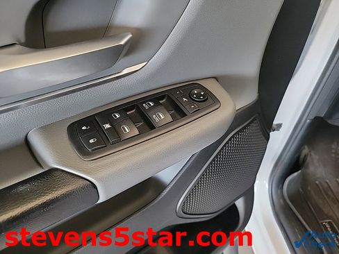 Used 2019 RAM 1500 Big Horn image 13