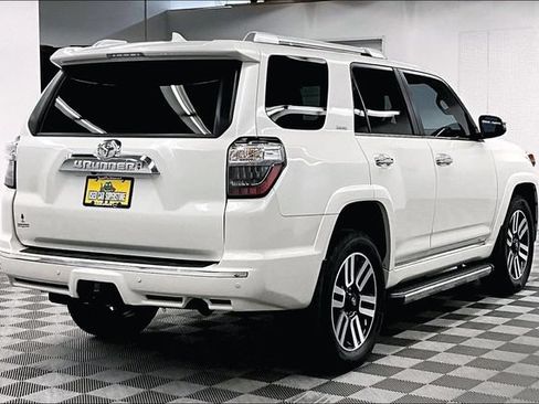 Used 2022 Toyota 4Runner Limited AWD/4WD image 12