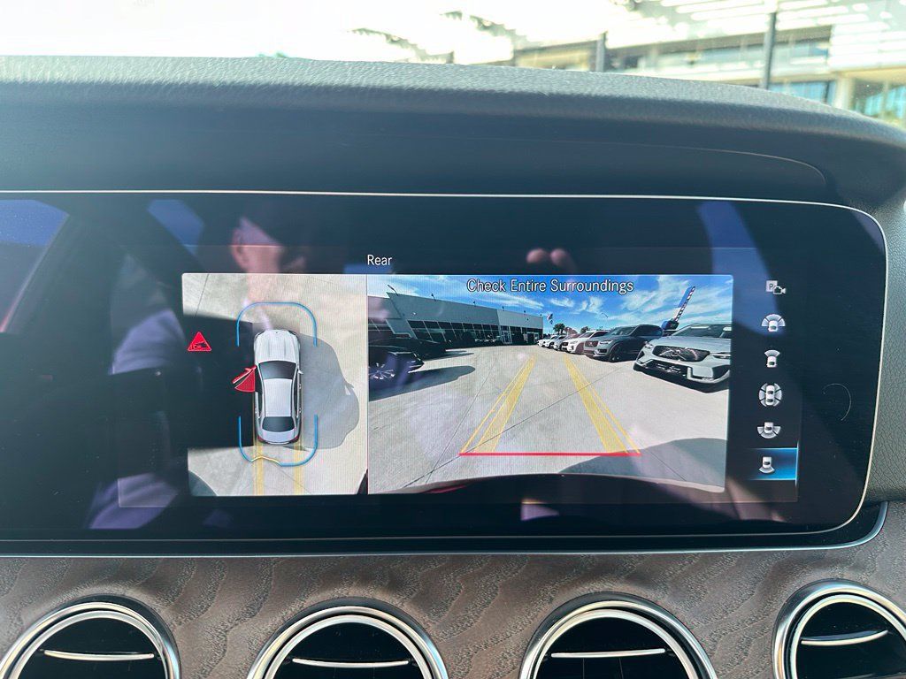 Used 2023 Mercedes-Benz E 350 4MATIC Sedan image 18