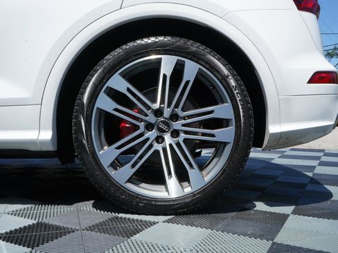 Used 2018 Audi SQ5 Premium Plus w/ S Sport Package AWD/4WD image 85