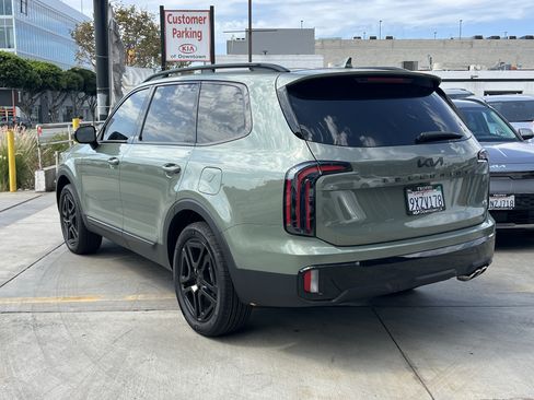 Certified 2025 Kia Telluride SX Prestige X-Line AWD/4WD image 4
