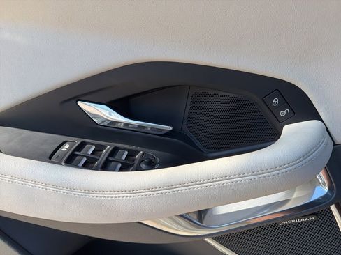 Used 2019 Jaguar E-PACE S image 30