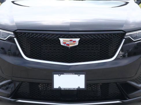 Used 2024 Cadillac XT6 Sport w/ Platinum Package image 8