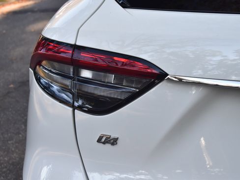 Used 2021 Maserati Levante GranSport image 17